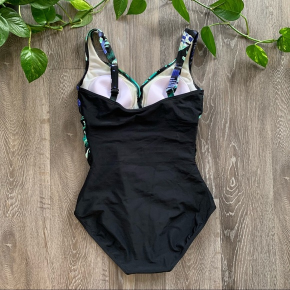 One piece swimsuit, gathered turquoise pattern and black, size 6 - Picture 5 of 6